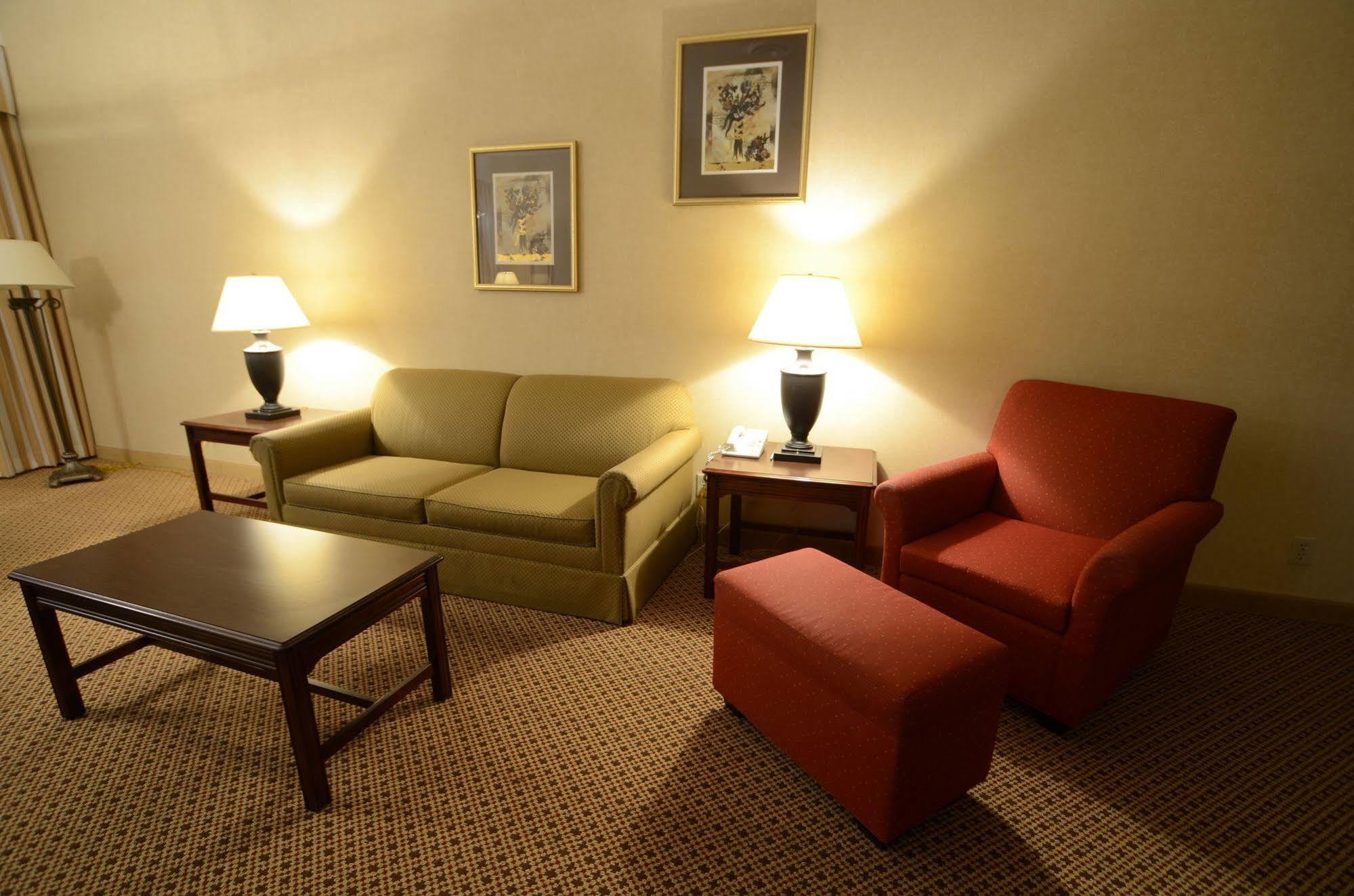 Hotel Ava Лъбък Екстериор снимка